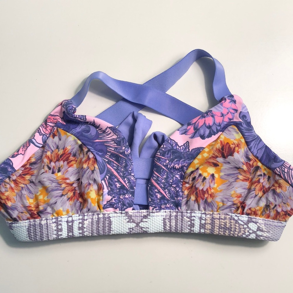 XS Maaji bikini top!